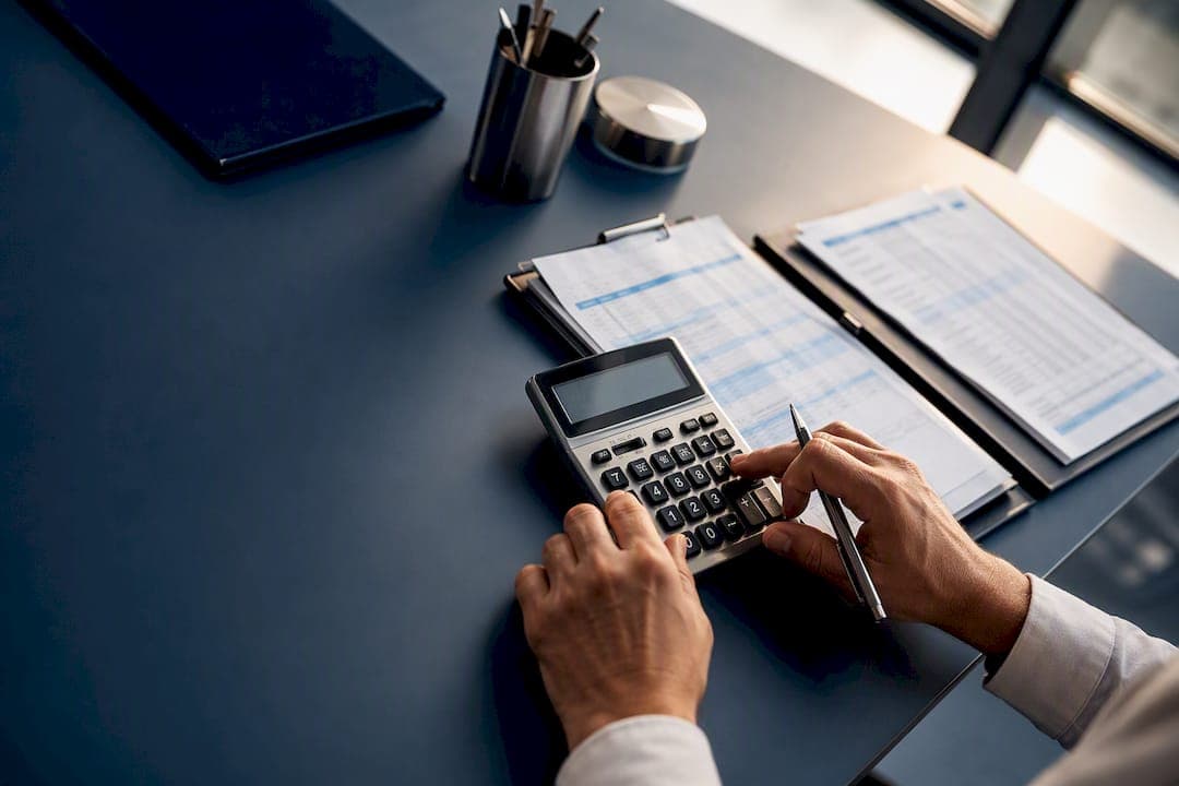 California Overtime Rules: 3 Payroll Priorities to Avoid Wage Claims
